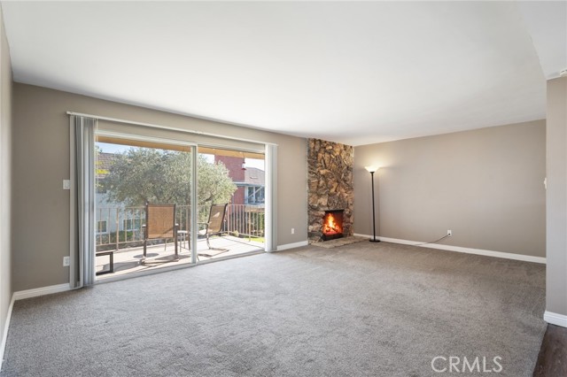 Detail Gallery Image 5 of 25 For 22945 Nadine Cir #B,  Torrance,  CA 90505 - 2 Beds | 2 Baths