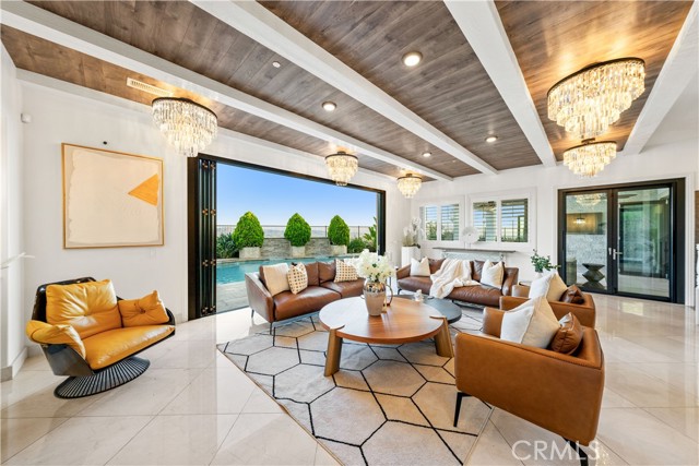 Detail Gallery Image 13 of 66 For 4090 Naples Ct, Yorba Linda,  CA 92886 - 6 Beds | 6/1 Baths