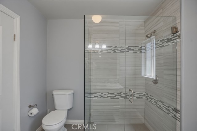 Detail Gallery Image 15 of 37 For 6527 Buffalo, Van Nuys,  CA 91401 - 3 Beds | 2 Baths