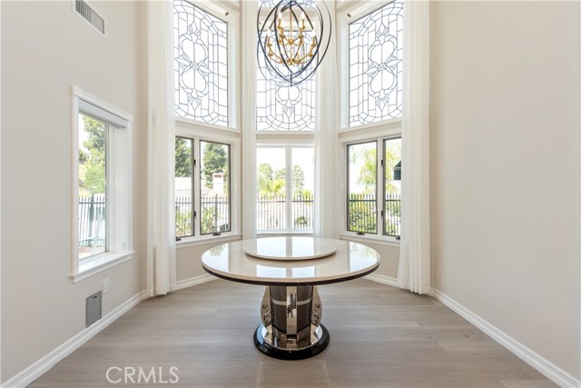 2836 N Kingsgate Drive, Orange CA: https://media.crmls.org/medias/547ba01b-fade-4ac3-97b9-3d2ca8e66aac.jpg
