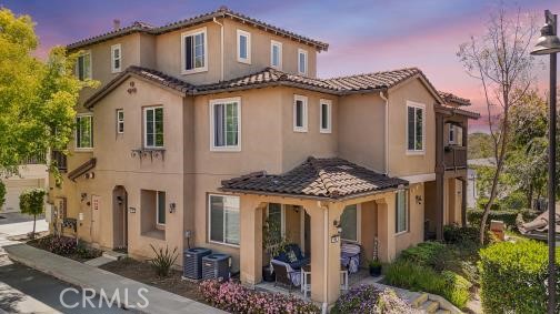 624 Corte Patio, Chula Vista CA: https://media.crmls.org/medias/547c2f1d-0009-4294-b19e-4bfd3fbd0215.jpg