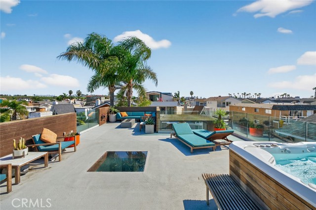 Detail Gallery Image 44 of 62 For 219 Colton, Newport Beach,  CA 92663 - 4 Beds | 3 Baths