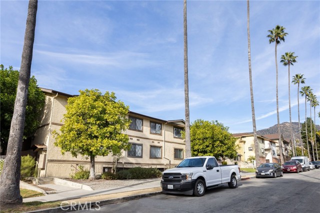 Detail Gallery Image 2 of 22 For 1117 Linden Ave #21,  Glendale,  CA 91201 - 2 Beds | 2 Baths