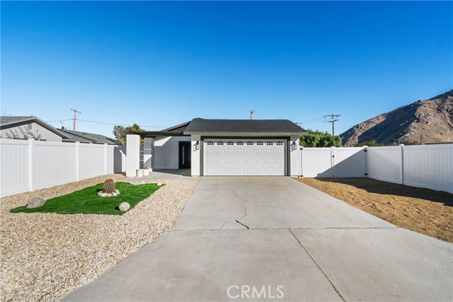 Detail Gallery Image 1 of 41 For 15916 Oreana Way, Palm Springs,  CA 92262 - 3 Beds | 2 Baths