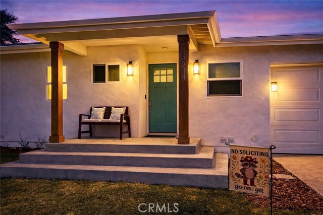 Image 2 of 4 For 3244 Gondar  