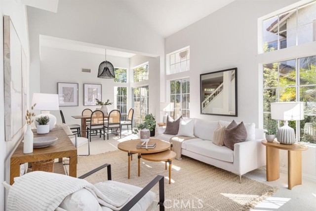 Detail Gallery Image 3 of 50 For 26272 Yolanda, Laguna Hills,  CA 92656 - 4 Beds | 2/1 Baths