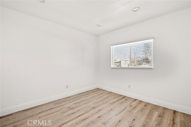 939 E 97th Street, Los Angeles CA: https://media.crmls.org/medias/547ed302-b9e8-43c3-a2aa-68e04c8a793c.jpg
