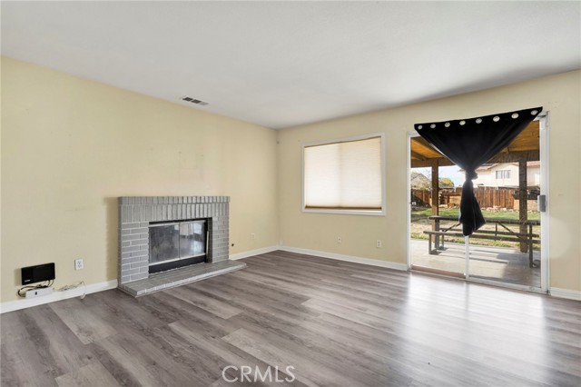 Detail Gallery Image 13 of 38 For 15192 Amber Way, Adelanto,  CA 92301 - 5 Beds | 3 Baths