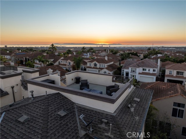 Detail Gallery Image 1 of 18 For 1833 Ocean Ct, Costa Mesa,  CA 92627 - 3 Beds | 2/2 Baths