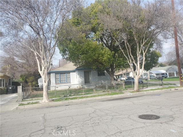 396 E 17th St, San Bernardino, CA 92404