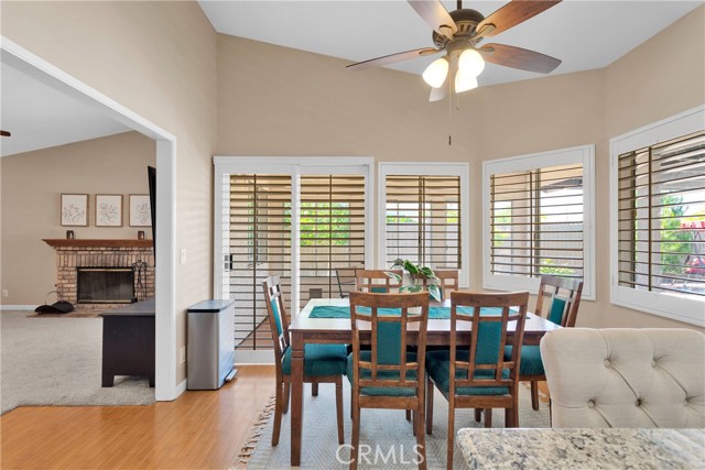 13950 High Falls Trail, Apple Valley CA: https://media.crmls.org/medias/547fbd7a-5eb4-4239-b79d-096f4832f767.jpg