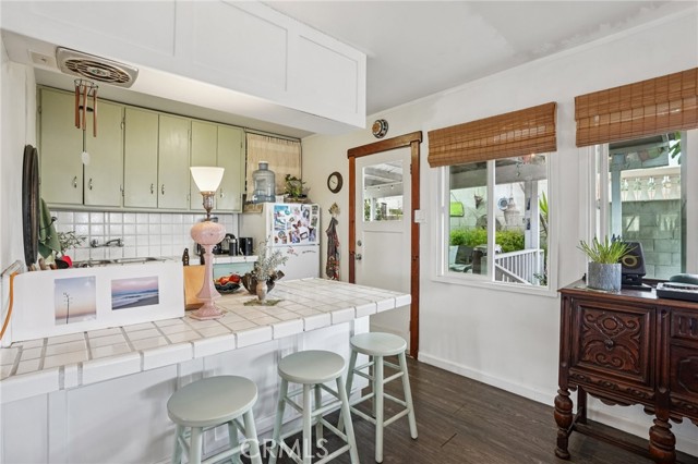 Detail Gallery Image 10 of 39 For 1940 N Ardmore, Manhattan Beach,  CA 90266 - 2 Beds | 1 Baths