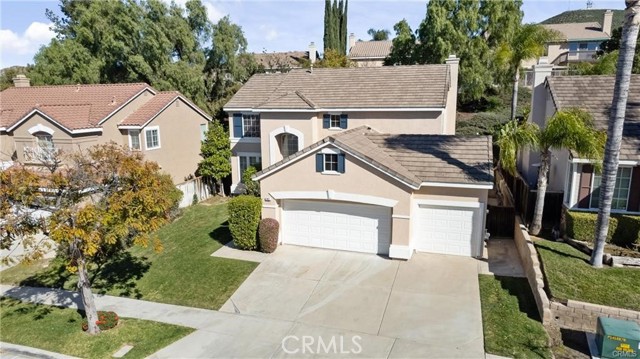 Detail Gallery Image 1 of 32 For 747 Ochee Cir, Corona,  CA 92879 - 4 Beds | 3 Baths