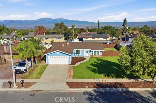 Detail Gallery Image 3 of 45 For 351 Pueblo Rd, Corona,  CA 92882 - 3 Beds | 2 Baths