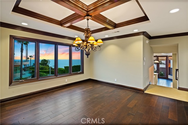 Detail Gallery Image 25 of 59 For 733 Pelican Dr, Laguna Beach,  CA 92651 - 3 Beds | 2/1 Baths