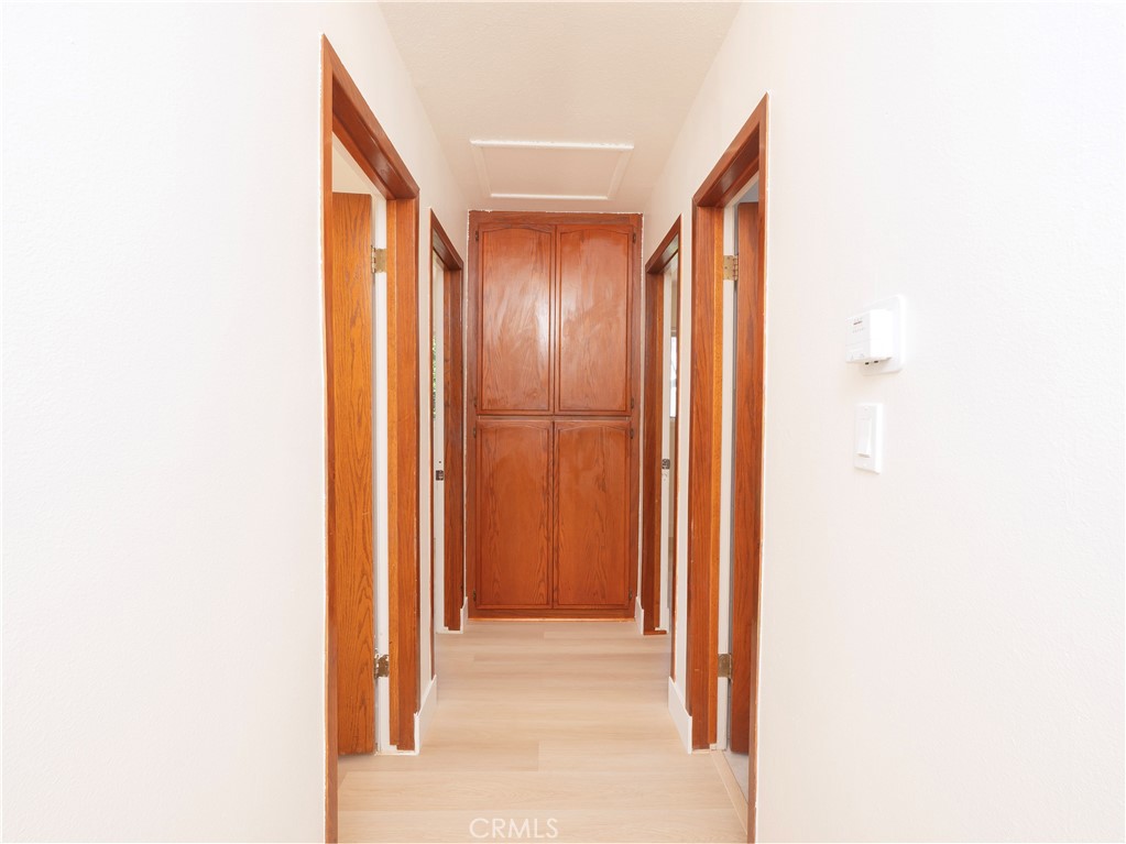 https://media.crmls.org/medias/5481a5e4-6c1c-4a1e-9146-df5210cf4819.jpg?preset=X-Large