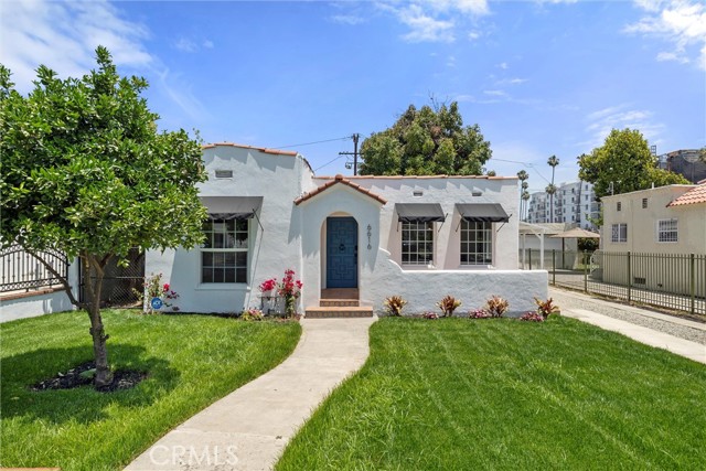 6616 Vesper Avenue, Van Nuys CA: https://media.crmls.org/medias/54829f6d-e05b-434a-ba29-6e665f02a545.jpg