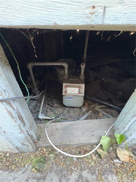 2128 N Marianna Avenue, Los Angeles CA: https://media.crmls.org/medias/5482e6a5-7735-4ae2-878a-62fa84fc19eb.jpg