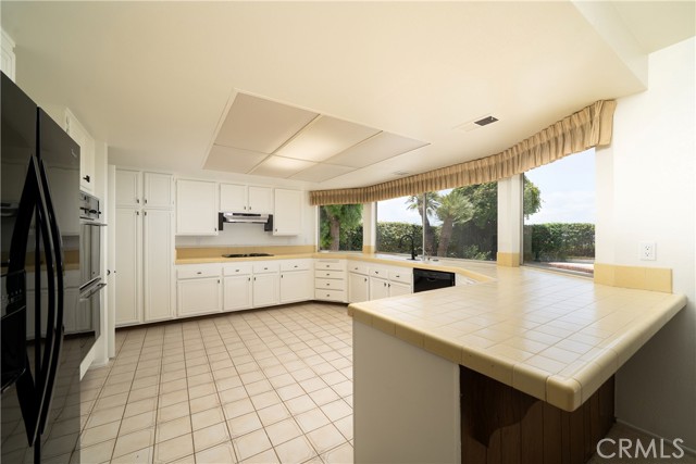 Image 4 of 23 For 26611 Loma Verde