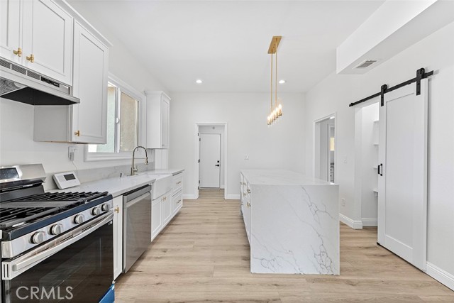 12887 Mount Vernon Avenue, Grand Terrace CA: https://media.crmls.org/medias/5484077f-84ad-40d5-a5a8-05f590974125.jpg