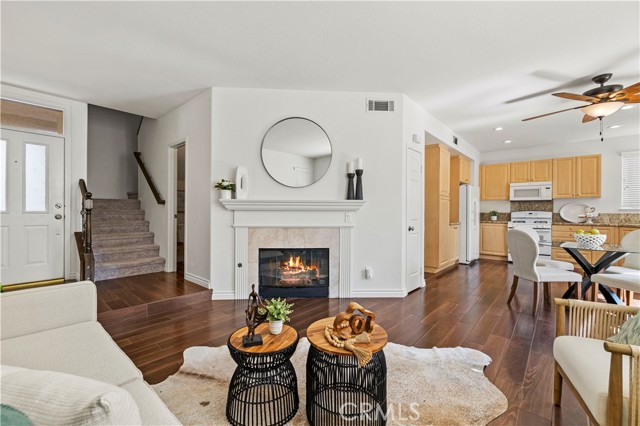 27139 Saddlepeak Trail, Valencia CA: https://media.crmls.org/medias/5484521b-a552-41d6-ba2b-bfbdce6e1658.jpg