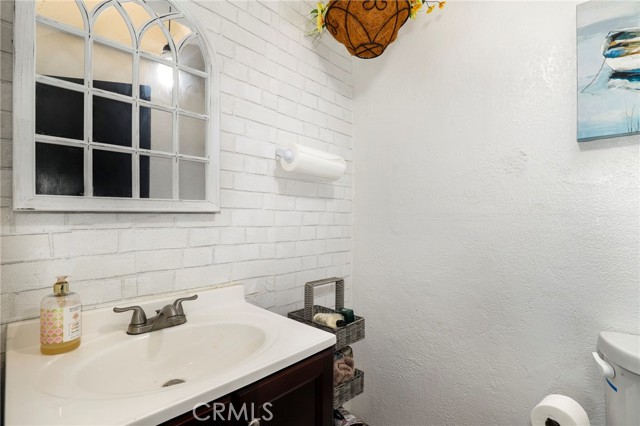 Detail Gallery Image 16 of 35 For 12623 S Slater, Compton,  CA 90222 - 3 Beds | 2/1 Baths