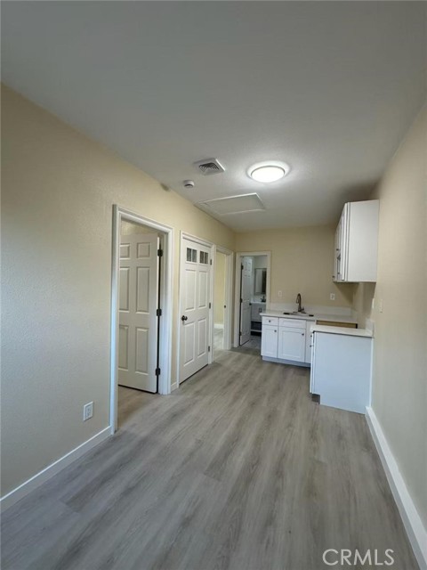 Detail Gallery Image 4 of 11 For 2032 Victoria Dr, Fullerton,  CA 92831 - 2 Beds | 1 Baths