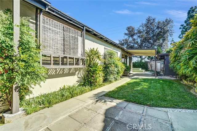 Image 26 of 32 For 19435 Almadin