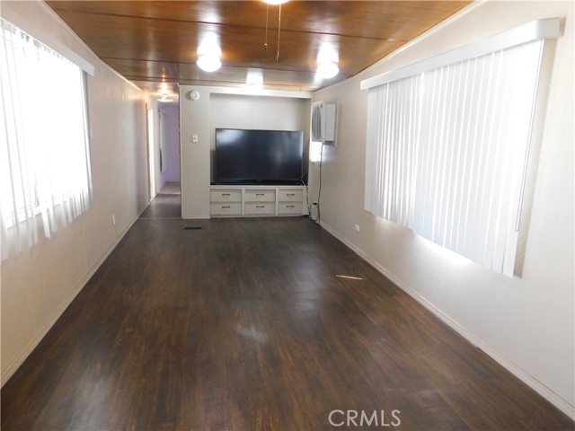 13063 5TH Street, Yucaipa CA: https://media.crmls.org/medias/548602dc-da7c-4255-a3c5-9c2a3e69768a.jpg