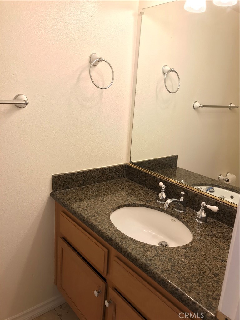 https://media.crmls.org/medias/5486dae5-45aa-45c0-966c-969f85bc25bc.jpg?preset=X-Large