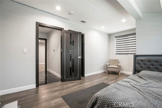 17800 Raymer Street, Sherwood Forest CA: https://media.crmls.org/medias/5486e4d6-c087-4292-a668-a1db23dd17a7.jpg