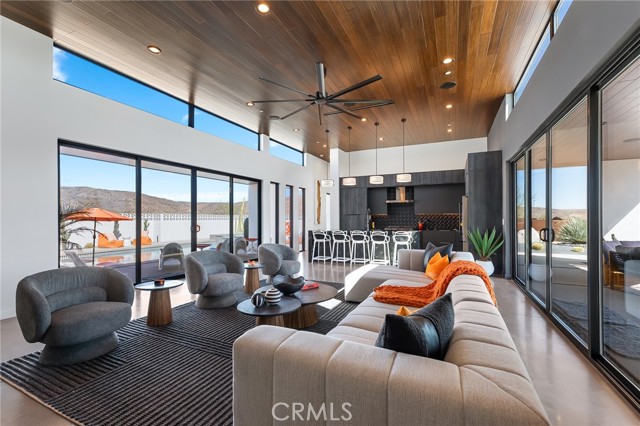 Detail Gallery Image 9 of 64 For 5165 Roy Rogers, Pioneertown,  CA 92268 - 3 Beds | 3 Baths