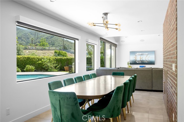 2305 Henrietta Avenue, La Crescenta CA: https://media.crmls.org/medias/54876241-ea70-46c6-8ac5-4fb5a95d6fc8.jpg