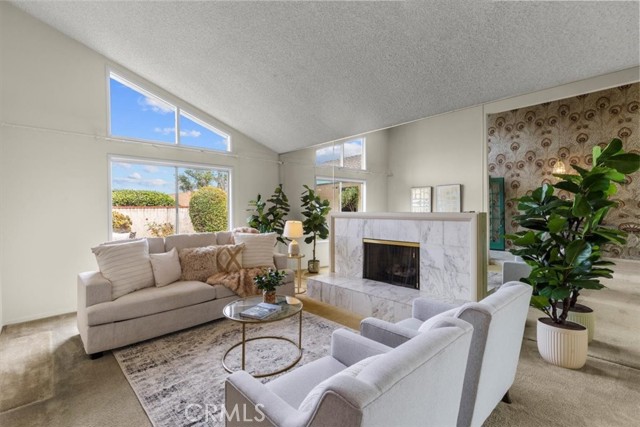 3521 Fern Circle, Seal Beach CA: https://media.crmls.org/medias/5487b3b1-8ea2-48ce-938a-2fb4dd9cabc5.jpg