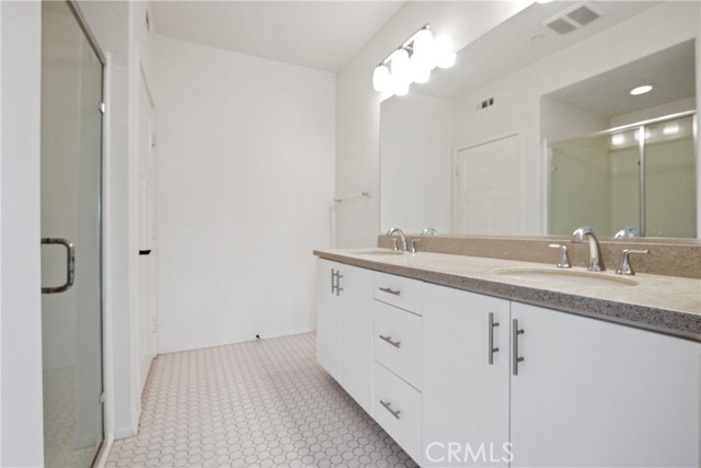 Detail Gallery Image 16 of 20 For 524 S Anaheim Bld #5,  Anaheim,  CA 92805 - 2 Beds | 2 Baths
