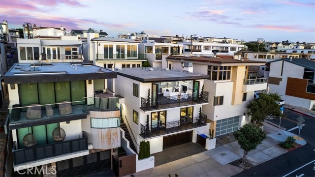 506 Manhattan Avenue, Manhattan Beach, California 90266, 3 Bedrooms Bedrooms, ,2 BathroomsBathrooms,Residential,For Sale,Manhattan,SB24034625