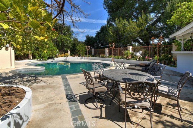 Image 38 of 47 For 16641 Adlon  