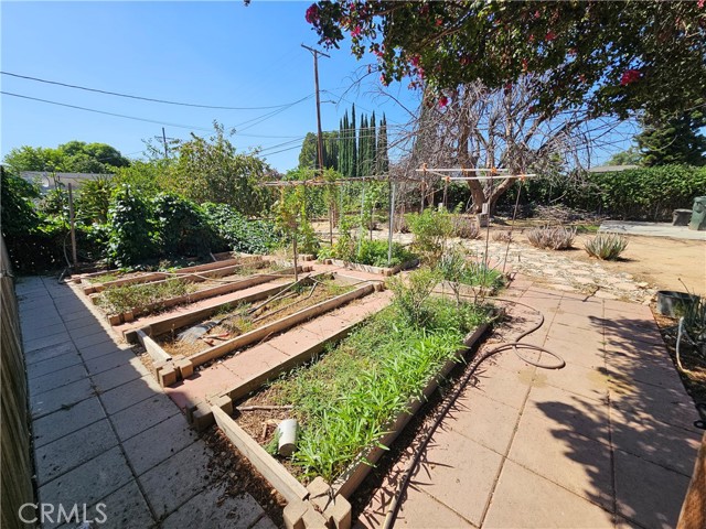 2352 California Ave photo 24
