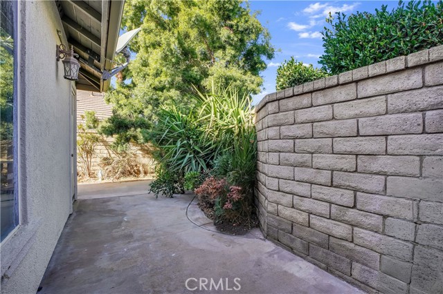 Detail Gallery Image 16 of 49 For 2053 Laurelwood Ave, Simi Valley,  CA 93063 - 2 Beds | 2/1 Baths