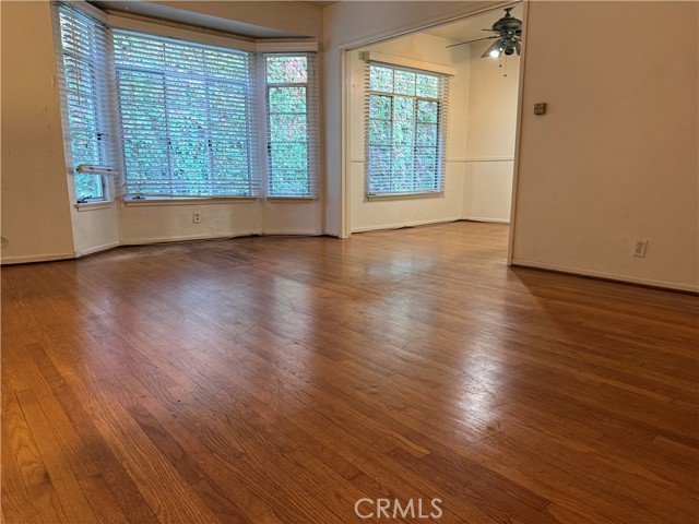 Detail Gallery Image 5 of 15 For 50 Elm #11,  Long Beach,  CA 90802 - 1 Beds | 1 Baths