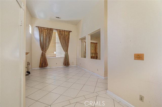 36849 James Place, Palmdale CA: https://media.crmls.org/medias/548c6f1c-9ea2-4f00-9d4e-03007eee79e9.jpg
