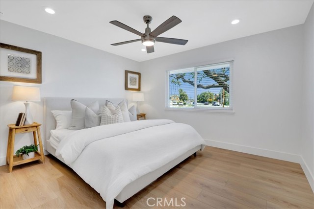 Detail Gallery Image 17 of 25 For 2811 Lorenzo Ave, Costa Mesa,  CA 92626 - 4 Beds | 2 Baths