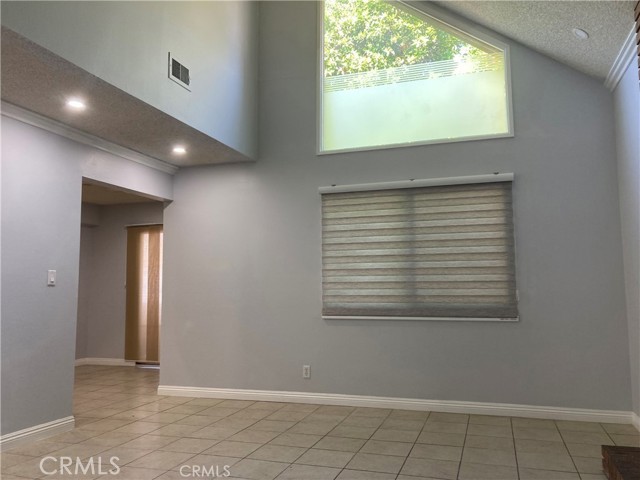 Detail Gallery Image 2 of 19 For 12122 Ferris Rd #1,  El Monte,  CA 91732 - 3 Beds | 2/1 Baths