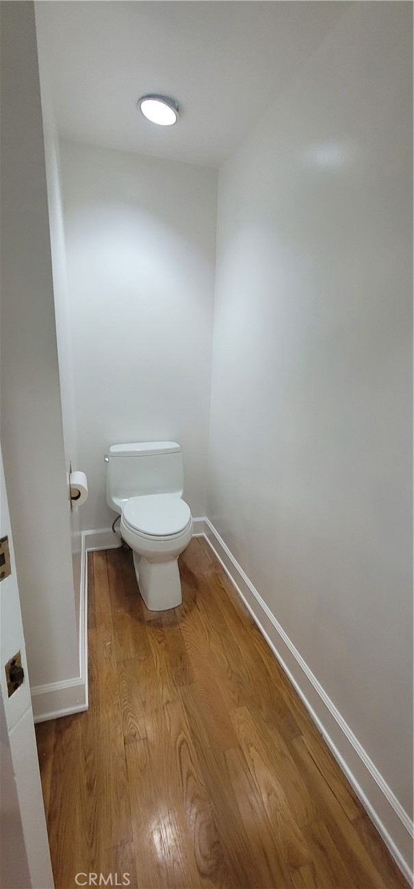 https://media.crmls.org/medias/548dcce9-241f-4497-bbc5-769fe2dc762a.jpg?preset=X-Large