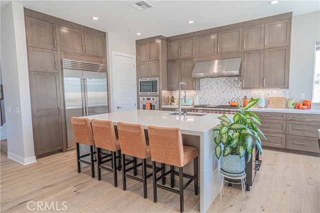27871 Screenplay Place, Valencia CA: https://media.crmls.org/medias/548f133e-8240-4339-88d0-3da66f42ca1d.jpg