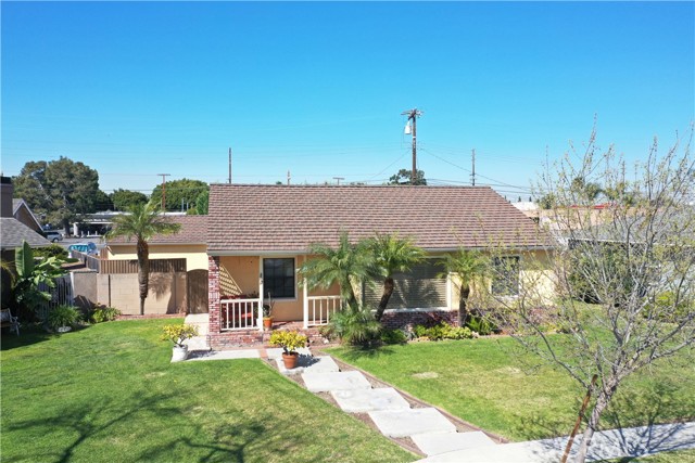 Image 2 for 4855 Faust Ave, Lakewood, CA 90713