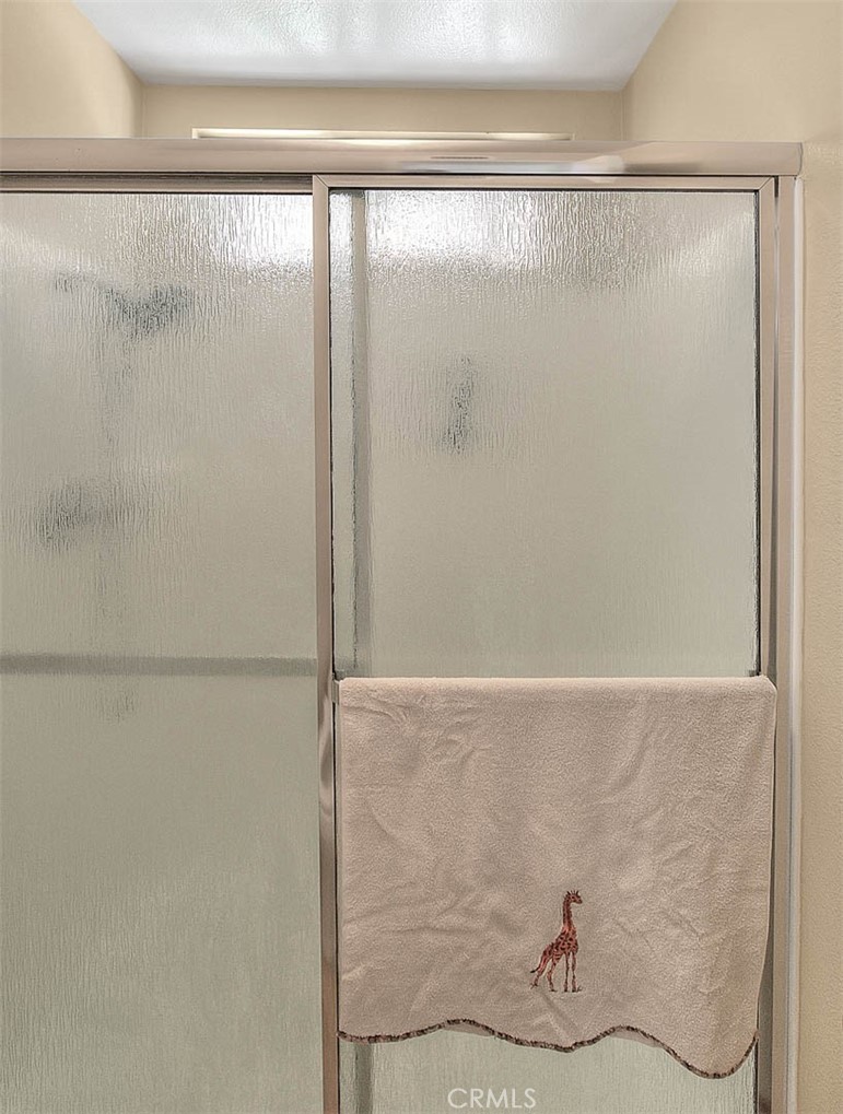 https://media.crmls.org/medias/548f57ab-12c0-419b-982d-920a82c60971.jpg?preset=X-Large