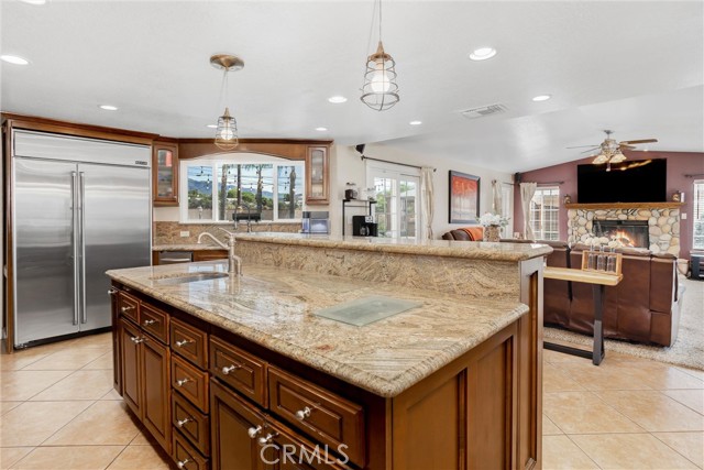 35225 Crystal Street, Yucaipa CA: https://media.crmls.org/medias/548f7297-f6e0-4c20-b8ae-5d6523aadf68.jpg