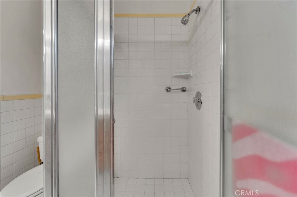 https://media.crmls.org/medias/548febe7-6a47-4d28-908f-031052cc7598.jpg?preset=X-Large