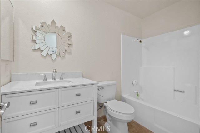 Detail Gallery Image 27 of 32 For 1305 Brentwood Cir #D,  Corona,  CA 92882 - 2 Beds | 2 Baths